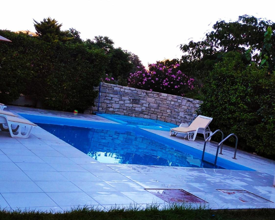 "Villa Kanavos" Apts มาตาลา ภายนอก รูปภาพ