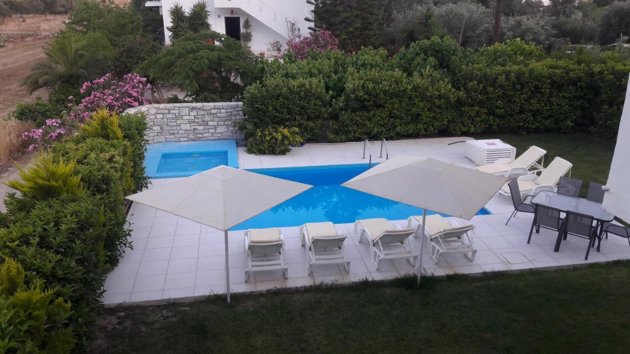 "Villa Kanavos" Apts มาตาลา ภายนอก รูปภาพ